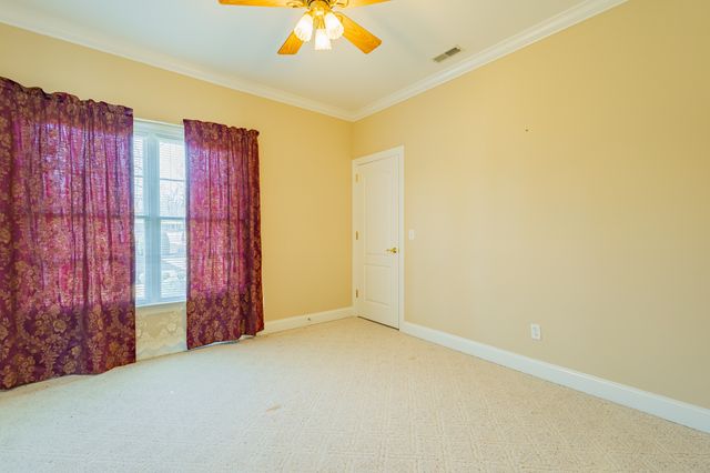 114 Courtside Ln, Tullahoma, TN 37388