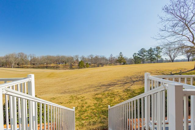 114 Courtside Ln, Tullahoma, TN 37388