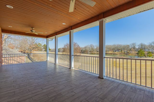 114 Courtside Ln, Tullahoma, TN 37388