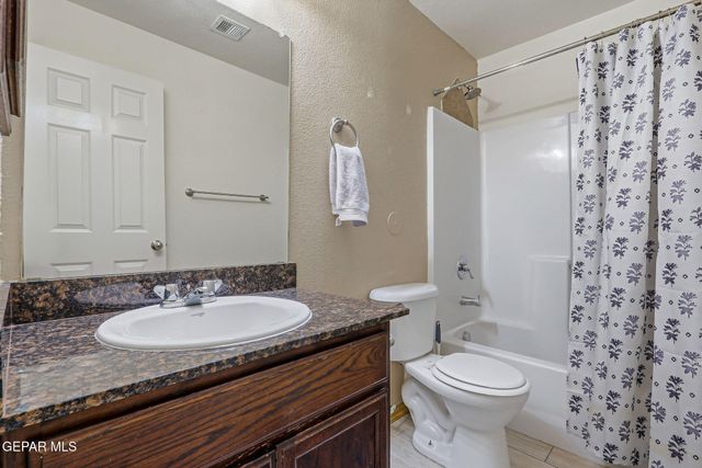 14577 Jesus Almeida, El Paso, TX 79938