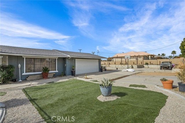 13288 Choco Road, Apple Valley, CA 92308