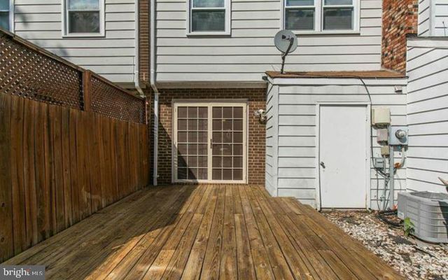 14814 EMBERDALE DR, Woodbridge, VA 22193