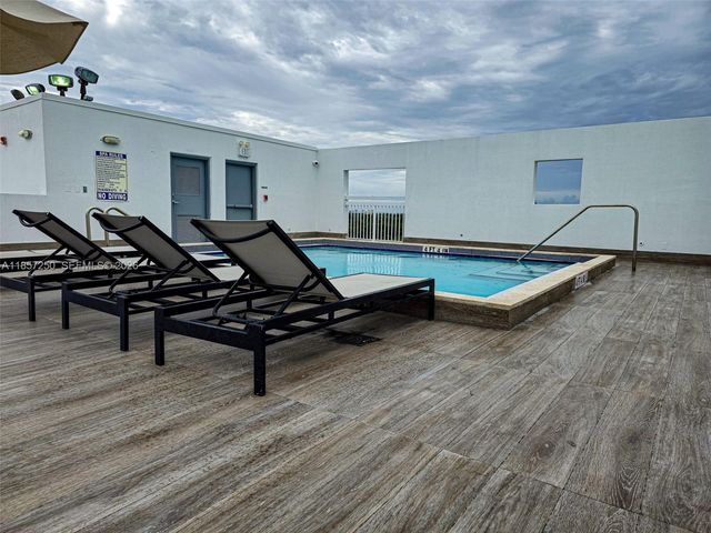 2740 SW 28th Terrace 603, Miami, FL 33133