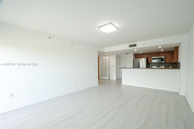 2740 SW 28th Terrace 603, Miami, FL 33133
