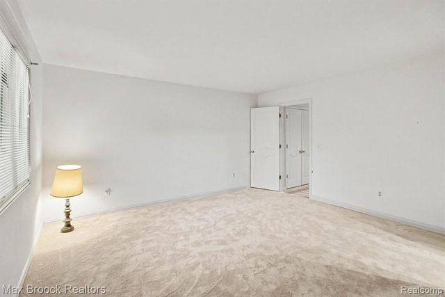 21850 Dover Court, Beverly Hills, MI 48025