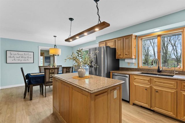 3415 FAIRVIEW ROAD, Neenah, WI 54956