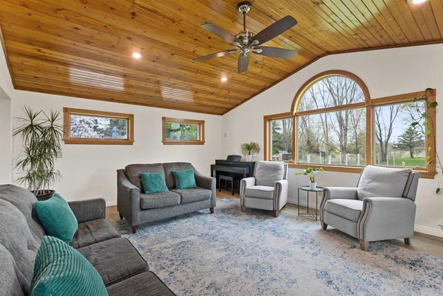 3415 FAIRVIEW ROAD, Neenah, WI 54956