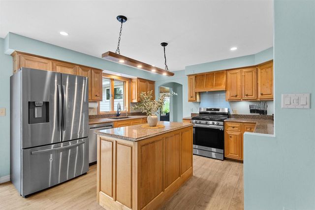 3415 FAIRVIEW ROAD, Neenah, WI 54956
