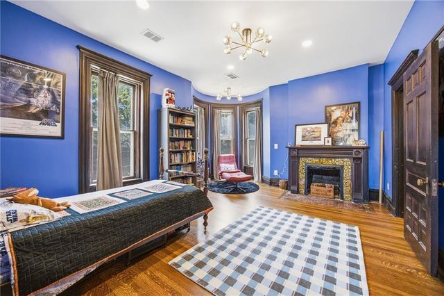 1840 Pendleton Avenue, Kansas City, MO 64124
