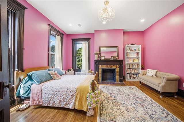 1840 Pendleton Avenue, Kansas City, MO 64124