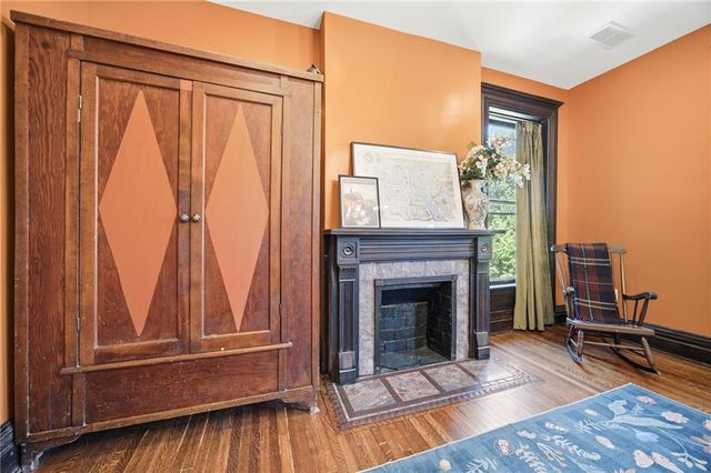 1840 Pendleton Avenue, Kansas City, MO 64124