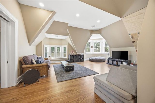 1840 Pendleton Avenue, Kansas City, MO 64124