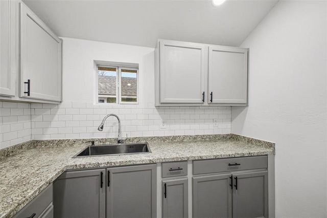 713 SE 10th Street, Oklahoma City, OK 73129