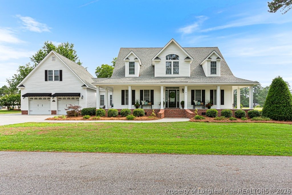 101 E Royal Street, Salemburg, NC 28385 — exterior