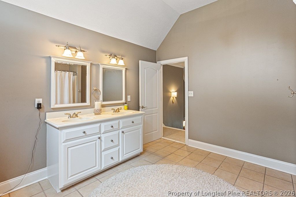101 E Royal Street, Salemburg, NC 28385 — photo 34
