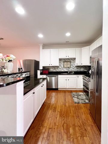 10 PEPPERMINT DR, Lumberton, NJ 08048