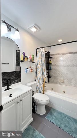 10 PEPPERMINT DR, Lumberton, NJ 08048