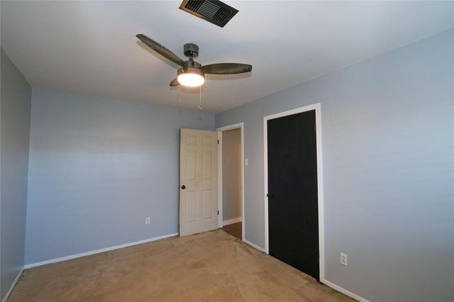 213 Anglewood Courts, Angleton, TX 77515