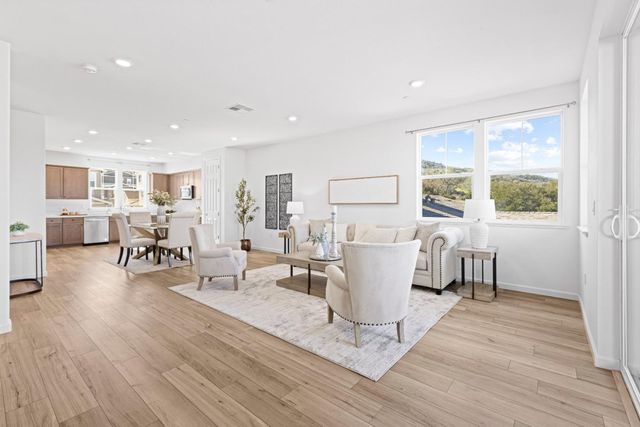 1387 Ores Way, Gilroy, CA 95020