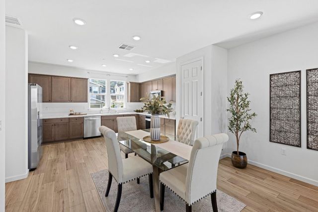 1387 Ores Way, Gilroy, CA 95020