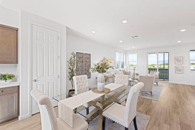 1387 Ores Way, Gilroy, CA 95020