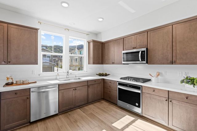 1387 Ores Way, Gilroy, CA 95020