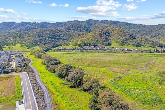 1387 Ores Way, Gilroy, CA 95020