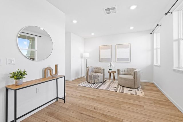 1387 Ores Way, Gilroy, CA 95020