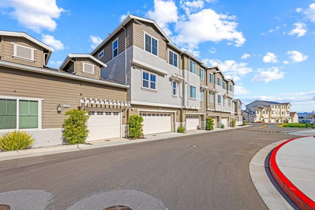 1387 Ores Way, Gilroy, CA 95020