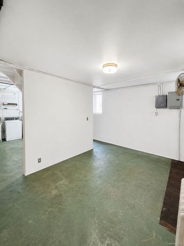 20-42 41st Street, Astoria, NY 11105