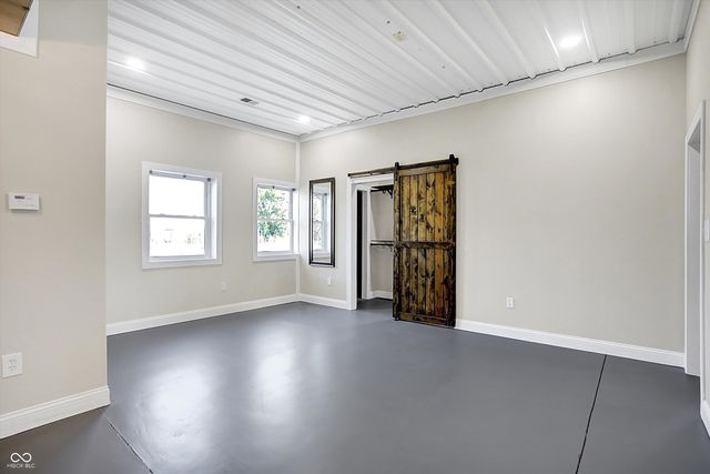 940 W 1090 N, Fountaintown, IN 46130