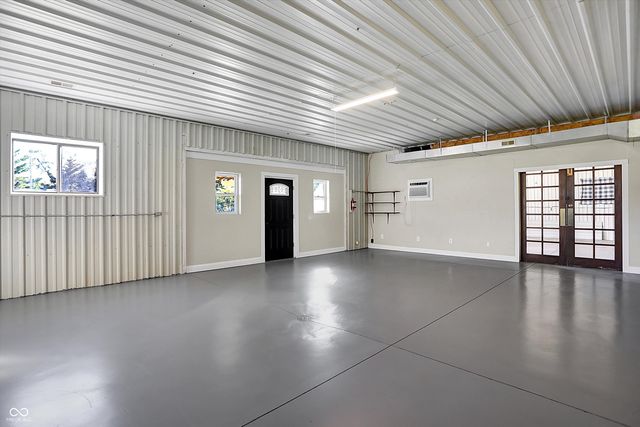 940 W 1090 N, Fountaintown, IN 46130