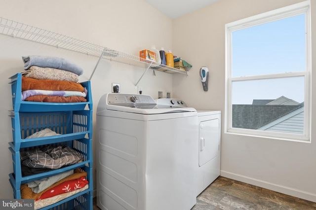 215 AZALEA DR, Windsor, PA 17366