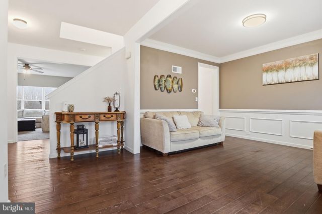 215 AZALEA DR, Windsor, PA 17366