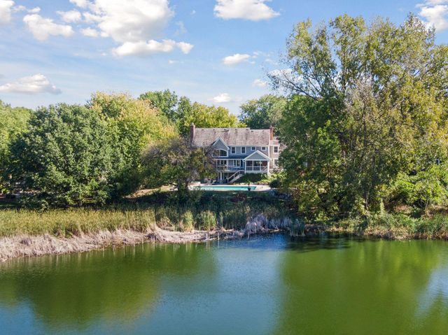 28140 Boulder Bridge Drive, Shorewood, MN 55331
