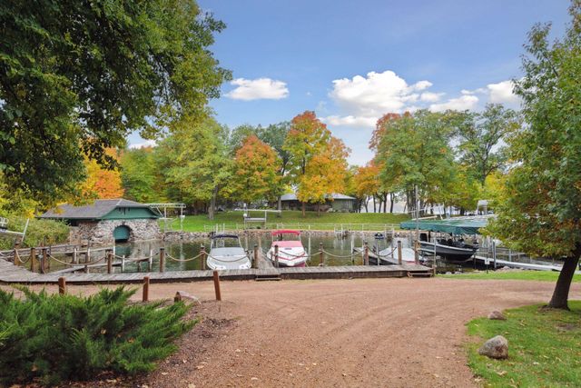 28140 Boulder Bridge Drive, Shorewood, MN 55331