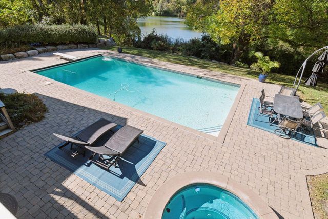 28140 Boulder Bridge Drive, Shorewood, MN 55331
