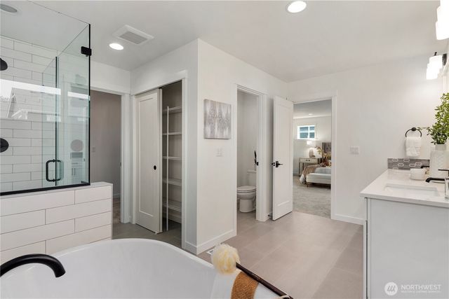 22026 81st Place W, Edmonds, WA 98026