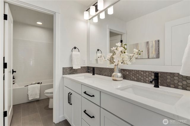 22026 81st Place W, Edmonds, WA 98026