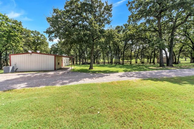 1071 County Road 4680, Boyd, TX 76023