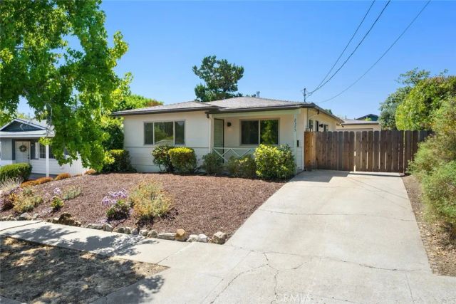 2375 Boulevard del Campo, San Luis Obispo, CA 93401