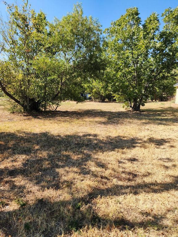 802 E 17th Street, Corsicana, TX 75110