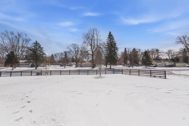 N54W23830 Limestone COURT, Sussex, WI 53089