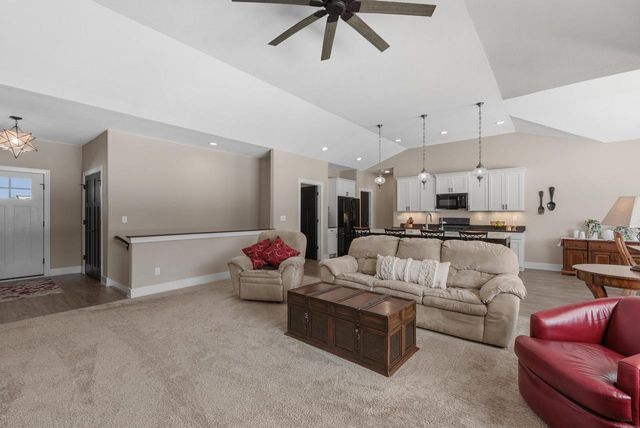 N54W23830 Limestone COURT, Sussex, WI 53089