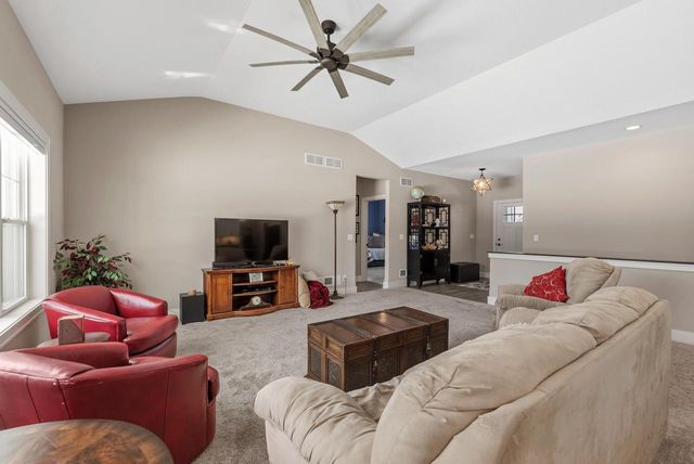 N54W23830 Limestone COURT, Sussex, WI 53089