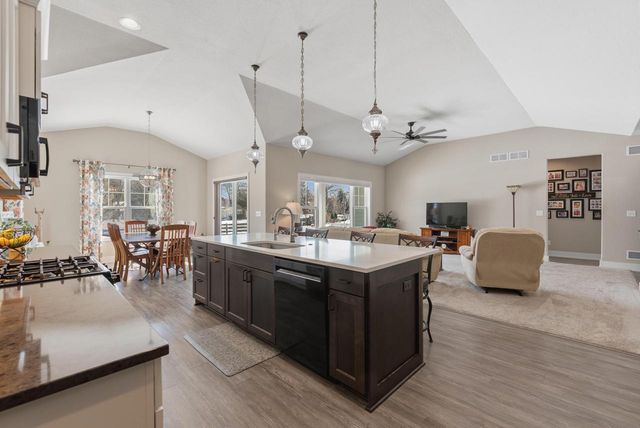 N54W23830 Limestone COURT, Sussex, WI 53089