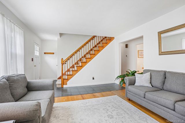 186 Chase Avenue, Yonkers, NY 10703