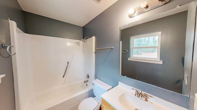 347 Sunny Acres Road, Ozark, AL 36360