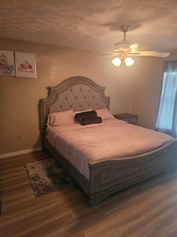 301 SW VIOLET Avenue, Port St. Lucie, FL 34983