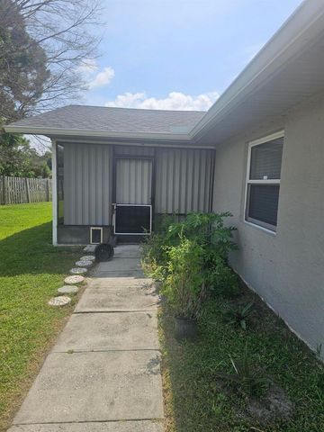 301 SW VIOLET Avenue, Port St. Lucie, FL 34983